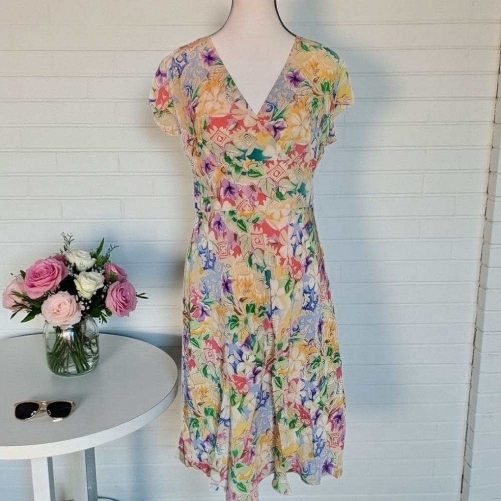 NWT Coldwater Creek Floral Silk Multicolor V-Neck Tie-back Cottage Dress Size 8